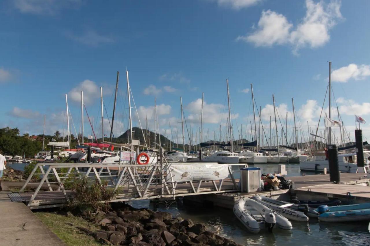 Un Pied-A-Terre Face A La Marina Apartman Le Marin Kültér fotó